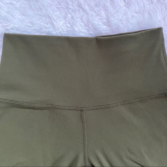 ❌SOLD‼️Lululemon Align Crop Leggings - Picture 6 of 8